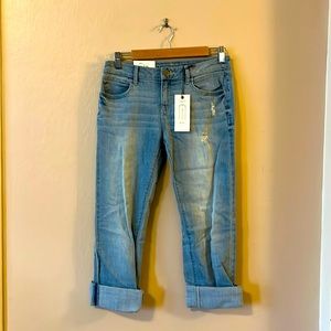 NWT Simply Vera Wang Capri Mid Rise Clear Sky Blue Roll Cuff Distressed Jeans 2